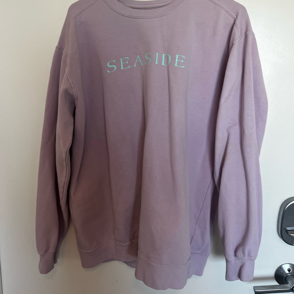 Light purple seaside crewneck